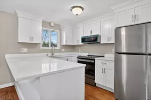 77 Wilson St, Marlborough, MA 01752 - Photo 8