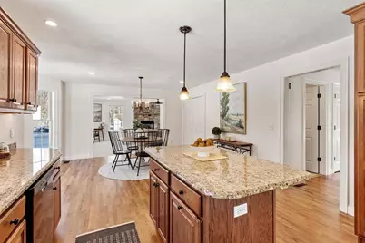 367 Mulpus Rd, Lunenburg, MA 01462 - Photo 4