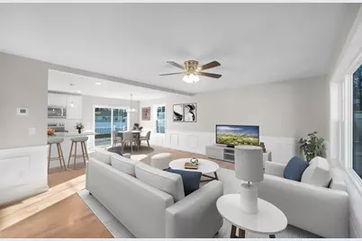 39 Wallace St, Springfield, MA 01119 - Photo 4