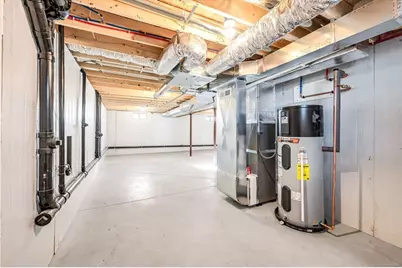 39 Wallace St, Springfield, MA 01119 - Photo 38