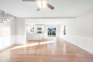 39 Wallace St, Springfield, MA 01119 - Photo 6