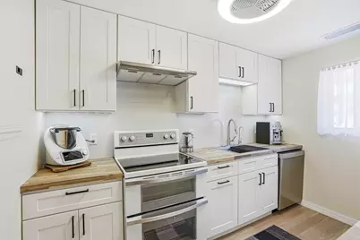 44 Village Hill Ln #44, Natick, MA 01760 - Photo 4