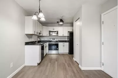 22 Irving St #15, Everett, MA 02149 - Photo 6