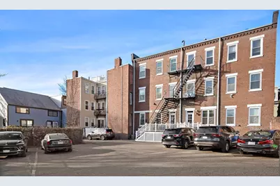 9-11 Ellwood St #4, Boston, MA 02129 - Photo 16