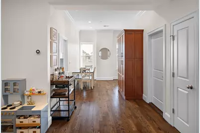 9-11 Ellwood St #4, Boston, MA 02129 - Photo 4