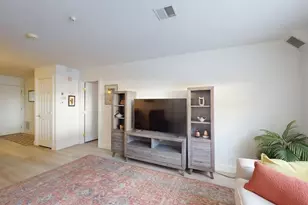 23 Greenleaves, Amherst, MA 01002 - Photo 20