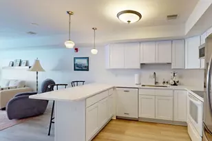 23 Greenleaves, Amherst, MA 01002 - Photo 2