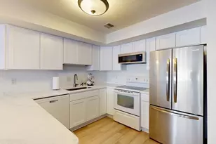 23 Greenleaves, Amherst, MA 01002 - Photo 4