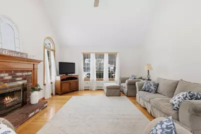 11 Satucket Tr, Bridgewater, MA 02324 - Photo 6