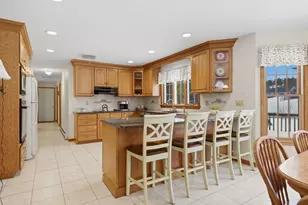 11 Satucket Trail, Bridgewater, MA 02324 - Photo 10