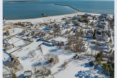 46 Washington Ave, Barnstable, MA 02647 - Photo 4