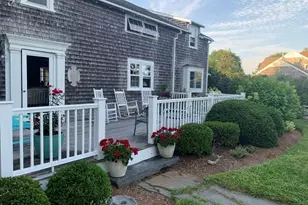 46 Washington Ave, Barnstable, MA 02647 - Photo 2