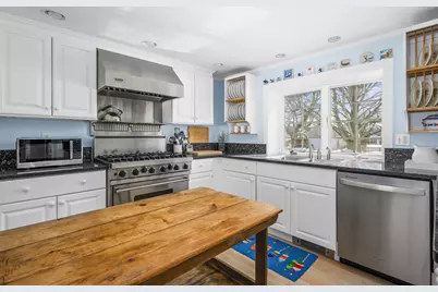 46 Washington Ave, Barnstable, MA 02647 - Photo 12