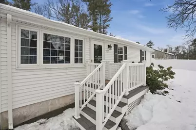 17 Pine Haven Cir, Rockland, MA 02370 - Photo 2