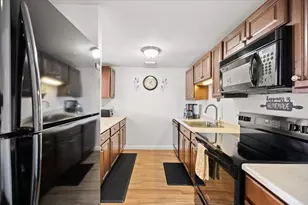 96 Old Colony Ave, Taunton, MA 02718 - Photo 2