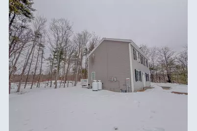 7 Madison Ave, Winchendon, MA 01475 - Photo 4