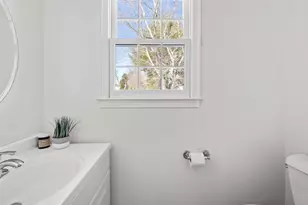 615 Saw Mill Brook Pkwy, Newton, MA 02459 - Photo 14