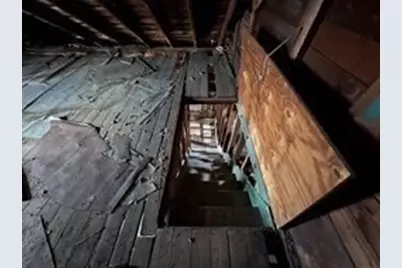 242 Wahconah St, Pittsfield, MA 01201 - Photo 10