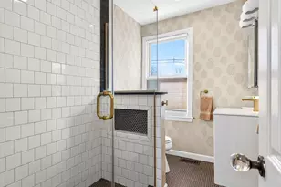 42 Oak St, Somerville, MA 02143 - Photo 14