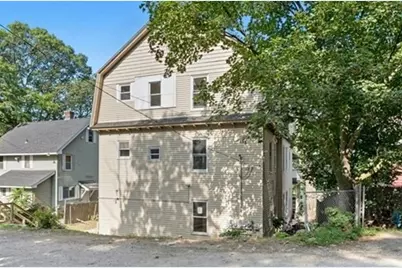 139 Lincoln St, Worcester, MA 01605 - Photo 2