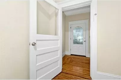 139 Lincoln St, Worcester, MA 01605 - Photo 4