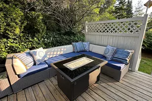 7 Cottage St, Marblehead, MA 01945 - Photo 42