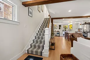 7 Cottage St, Marblehead, MA 01945 - Photo 24