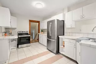 211 June St, Worcester, MA 01602 - Photo 12