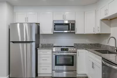 10 Dryden Street #7, Worcester, MA 01605 - Photo 6