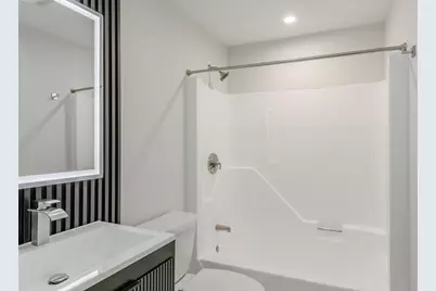 10 Dryden Street #7, Worcester, MA 01605 - Photo 14