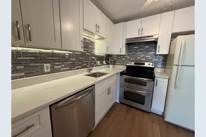 595 Revere Beach Pkwy #39, Revere, MA 02151 - Photo 8