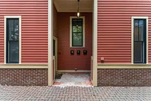 42 Bow St, Somerville, MA 02143 - Photo 4