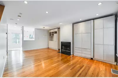 100 Anderer Ln #2, Boston, MA 02132 - Photo 2