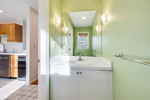 100 Anderer Ln, Boston, MA 02132 - Photo 10