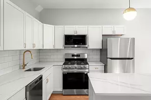 531 E 5th St, Boston, MA 02127 - Photo 4