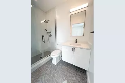 33 Ward St #12, Boston, MA 02127 - Photo 6