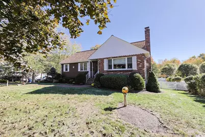 253 Village St, Medway, MA 02053 - Photo 40