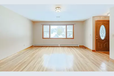 253 Village St, Medway, MA 02053 - Photo 6