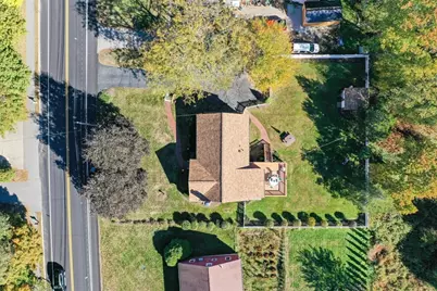 253 Village St, Medway, MA 02053 - Photo 38