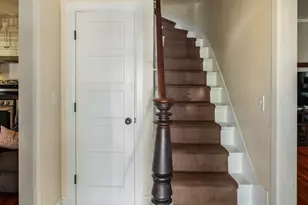 51A Phillips Pl, Northampton, MA 01060 - Photo 12