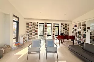 6 Parkside Dr, Brookline, MA 02445 - Photo 4