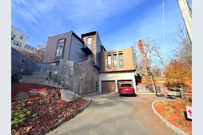 6 Parkside  Dr #6, Brookline, MA 02445 - Photo 1