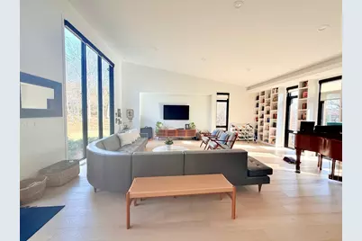 6 Parkside  Dr #6, Brookline, MA 02445 - Photo 2