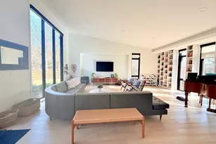 6 Parkside Dr, Brookline, MA 02445 - Photo 2