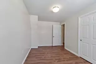 32 Arlington St, Haverhill, MA 01830 - Photo 16