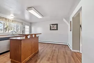 32 Arlington St, Haverhill, MA 01830 - Photo 10