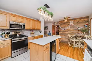 989 Elm St, Somerset, MA 02726 - Photo 10