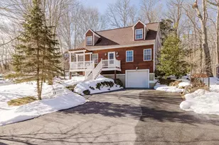 989 Elm St, Somerset, MA 02726 - Photo 2