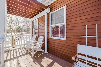 989 Elm St, Somerset, MA 02726 - Photo 6