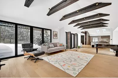 719 Wellesley St, Weston, MA 02493 - Photo 14